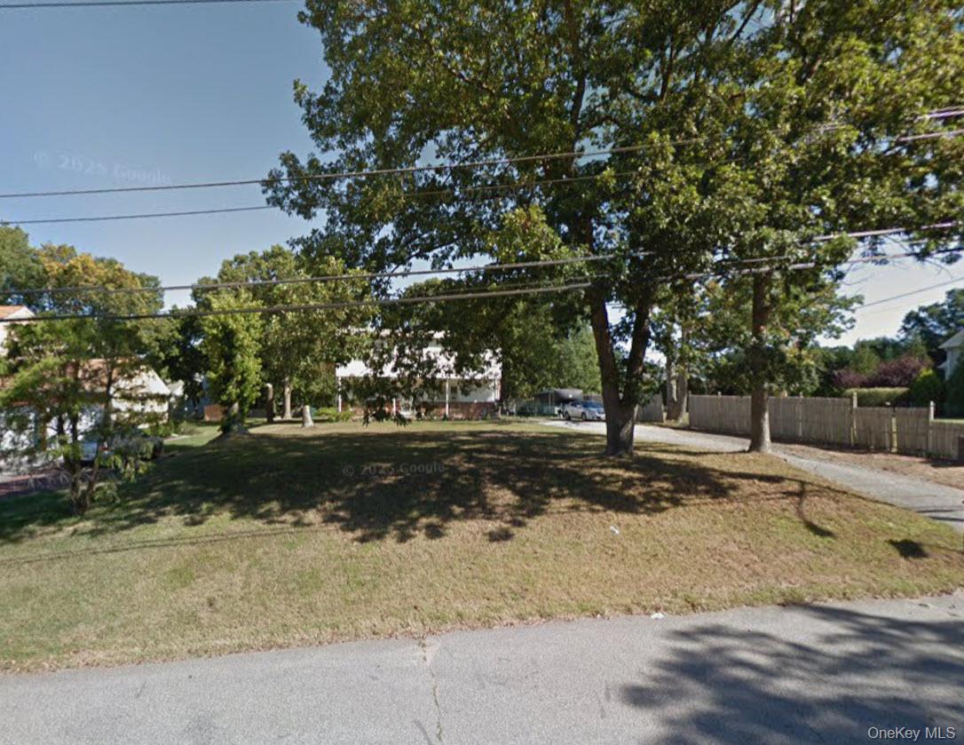 25 Grossman St, Melville, NY 11747, USA property photo