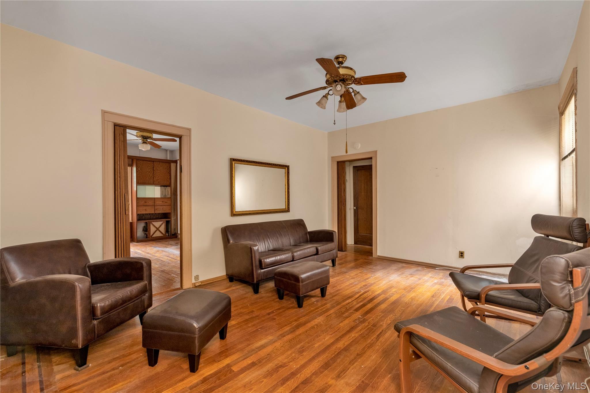 83-52 Talbot St Apt 2h, Kew Gardens, NY 11415, USA property photo