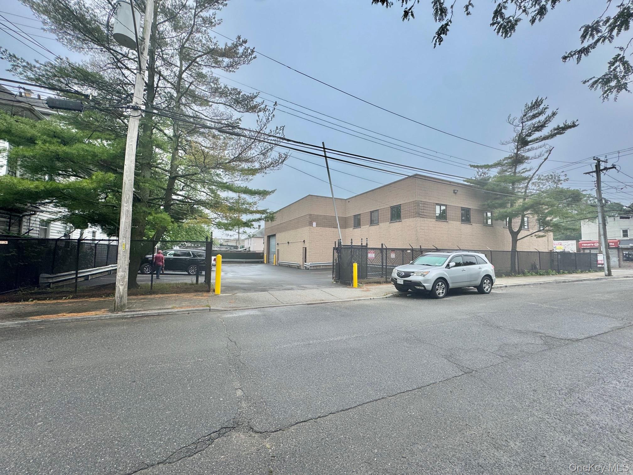130 Sheridan Boulevard Inwood, NY 11096 property photo