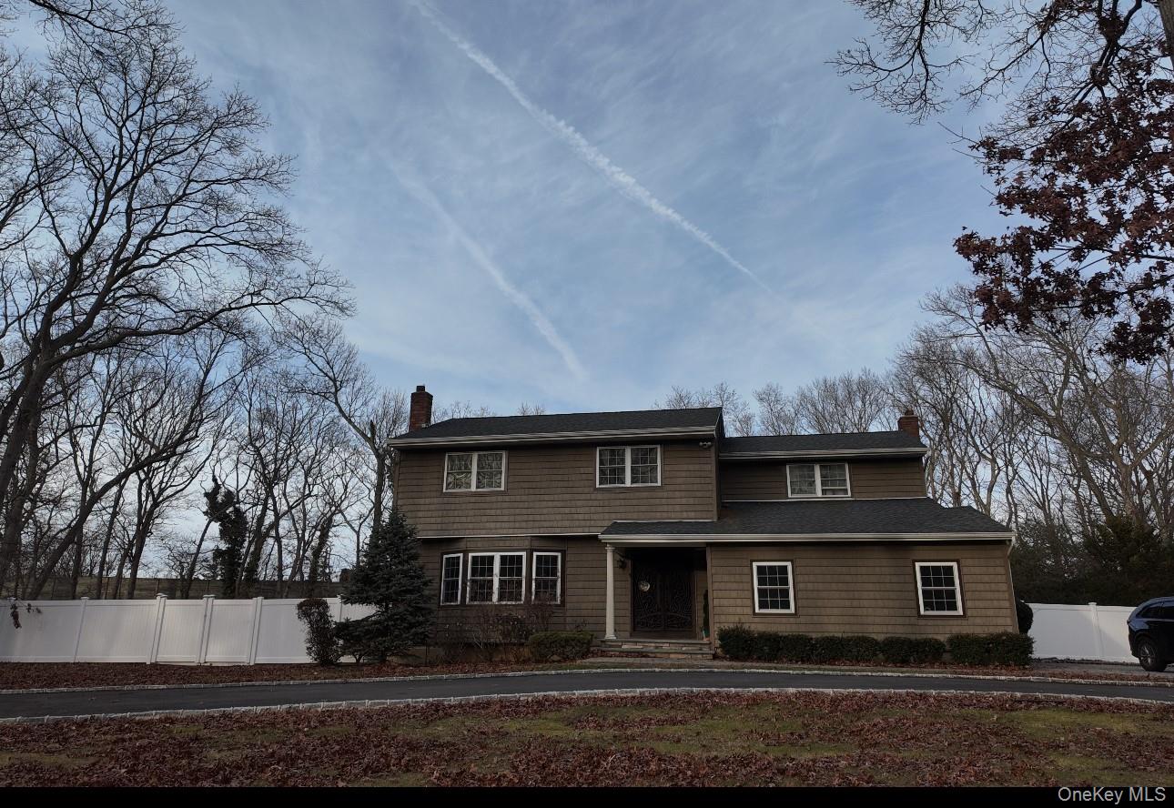 29 Thornwood Dr, Dix Hills, NY 11746, USA property photo