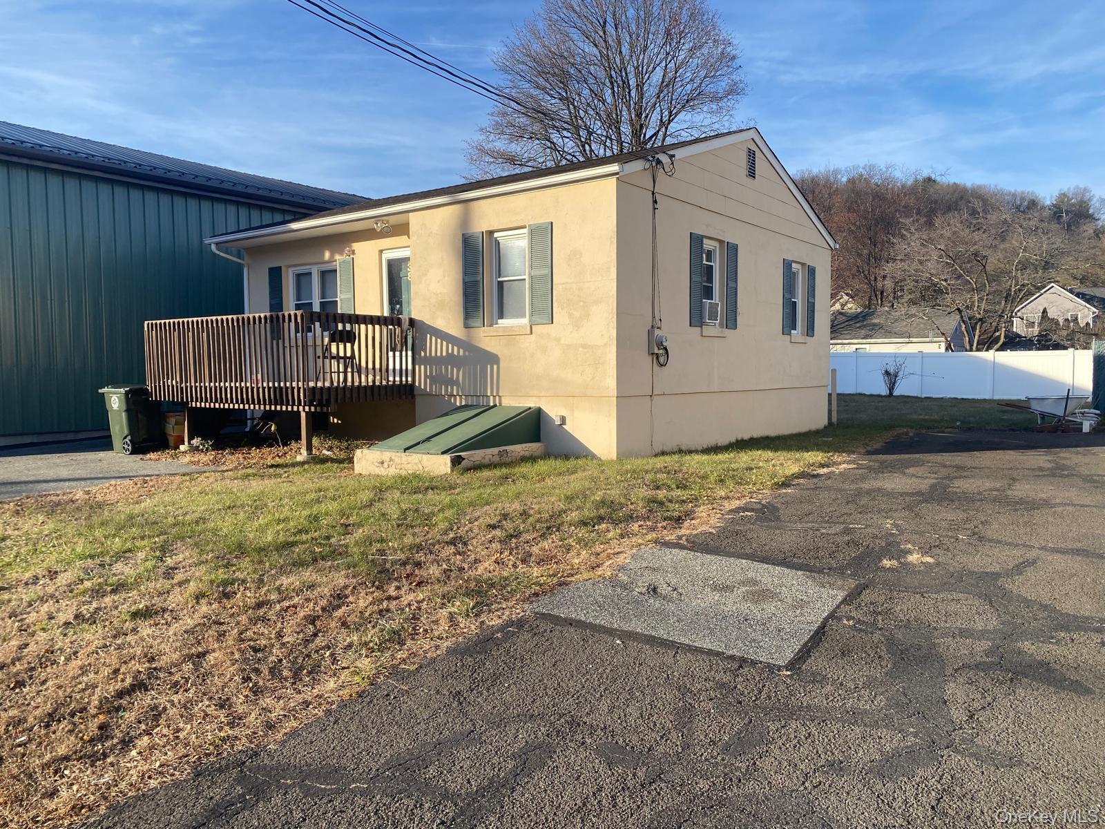 38 5th St, Hillburn, NY 10931, USA property photo