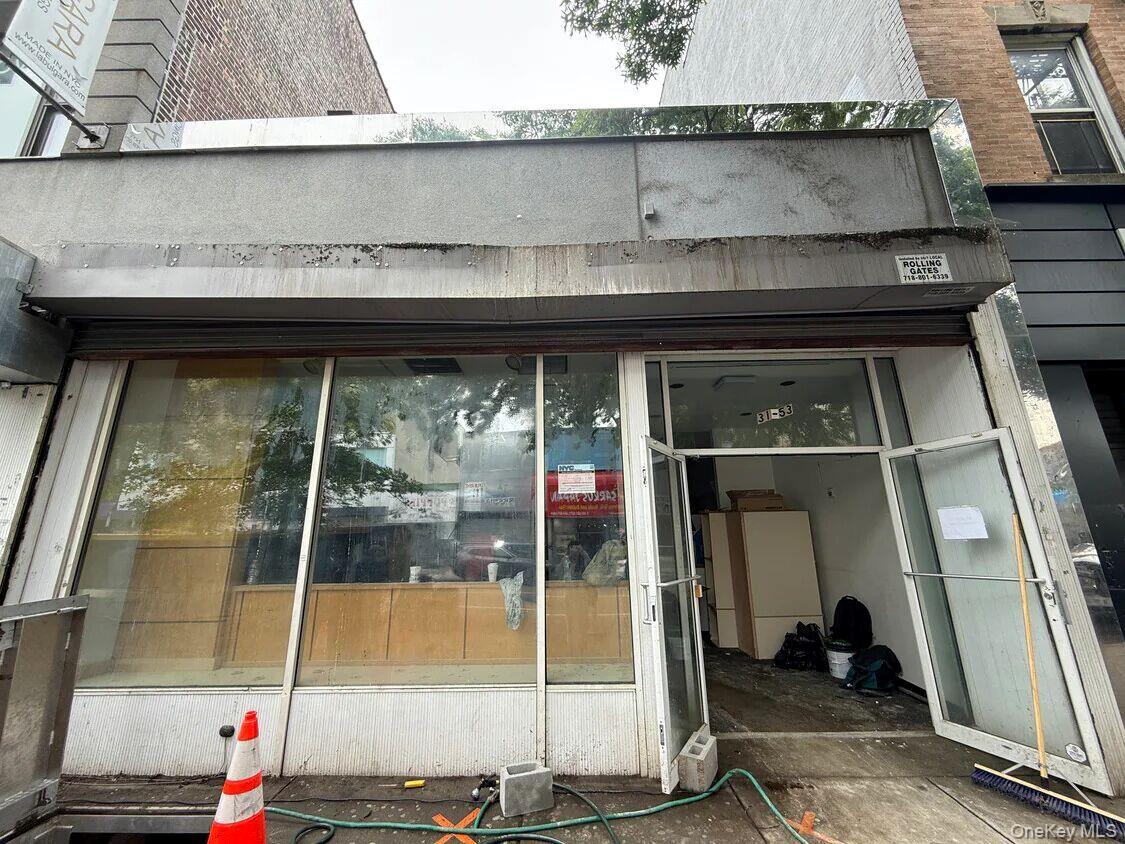 31-55 Steinway Street Long Island City, NY 11103 property photo