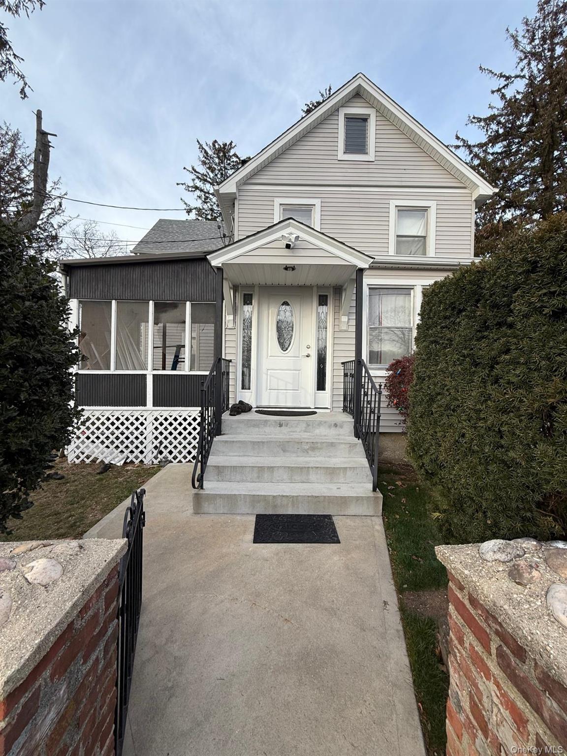 41 Stone Avenue North Babylon, NY 11703 property photo