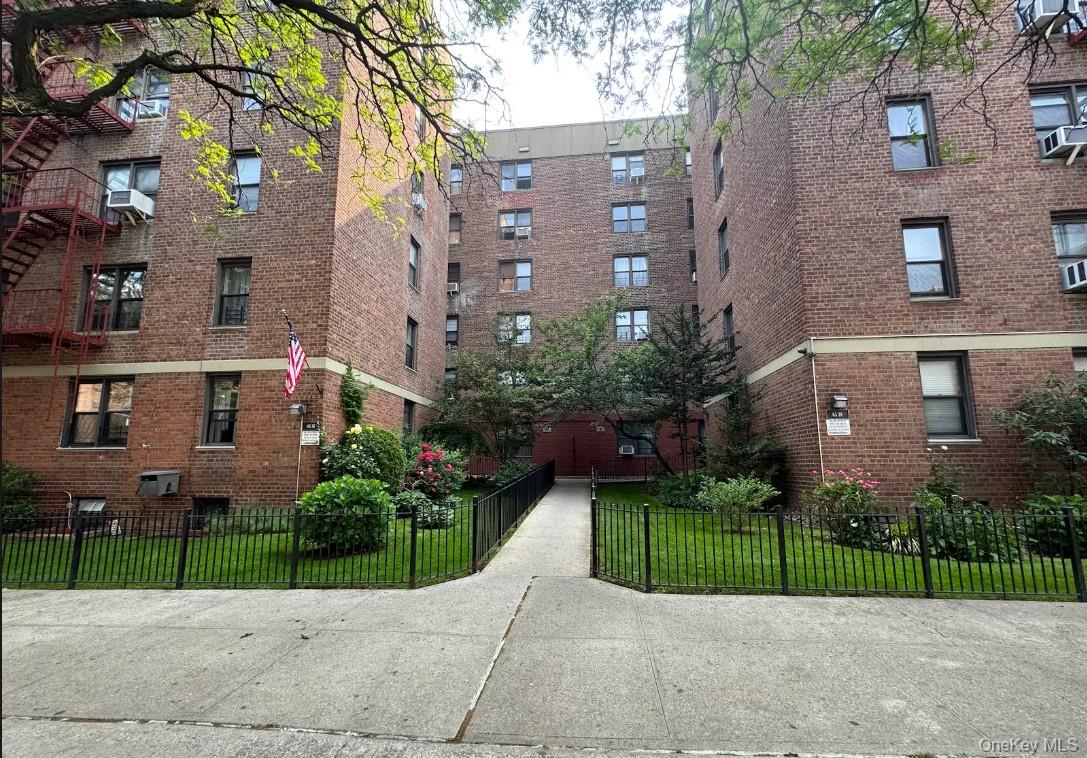 65-39 108th St, Forest Hills, NY 11375, USA property photo