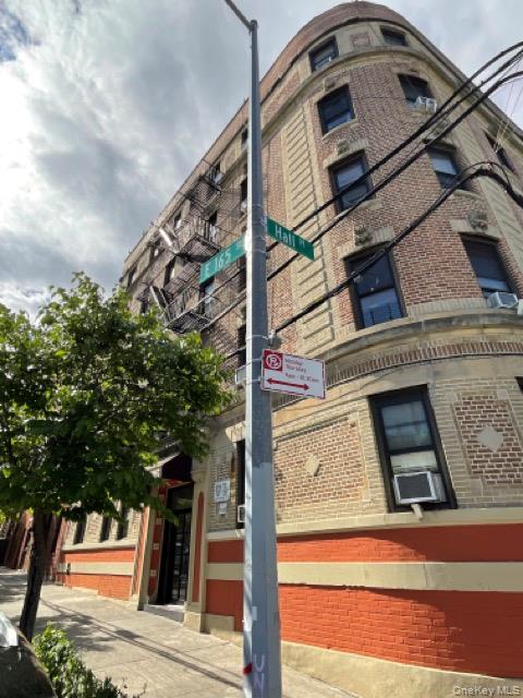 883 E 165th St, Bronx, NY 10459, USA property photo