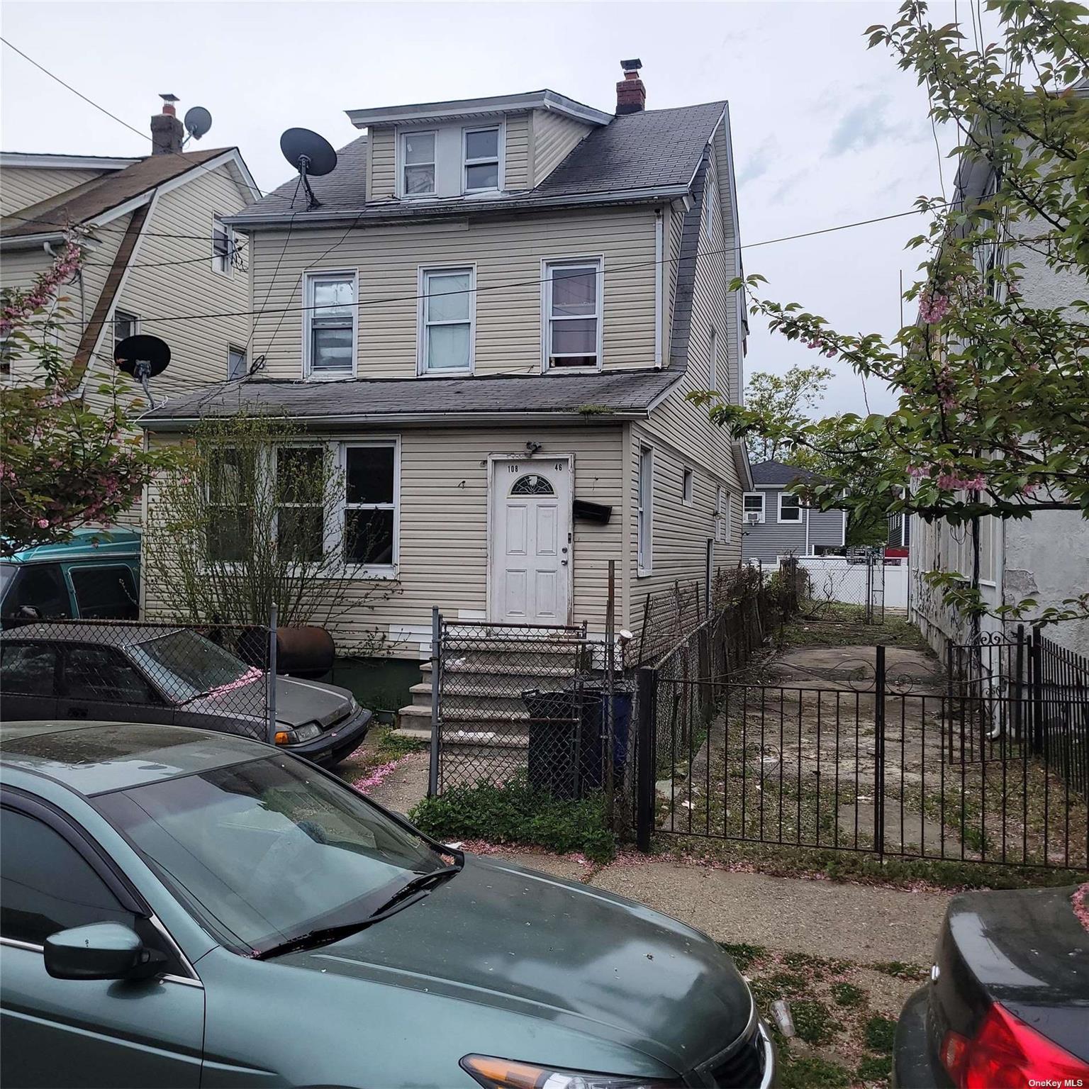 108-46 171st Pl, Jamaica, NY 11433, USA property photo