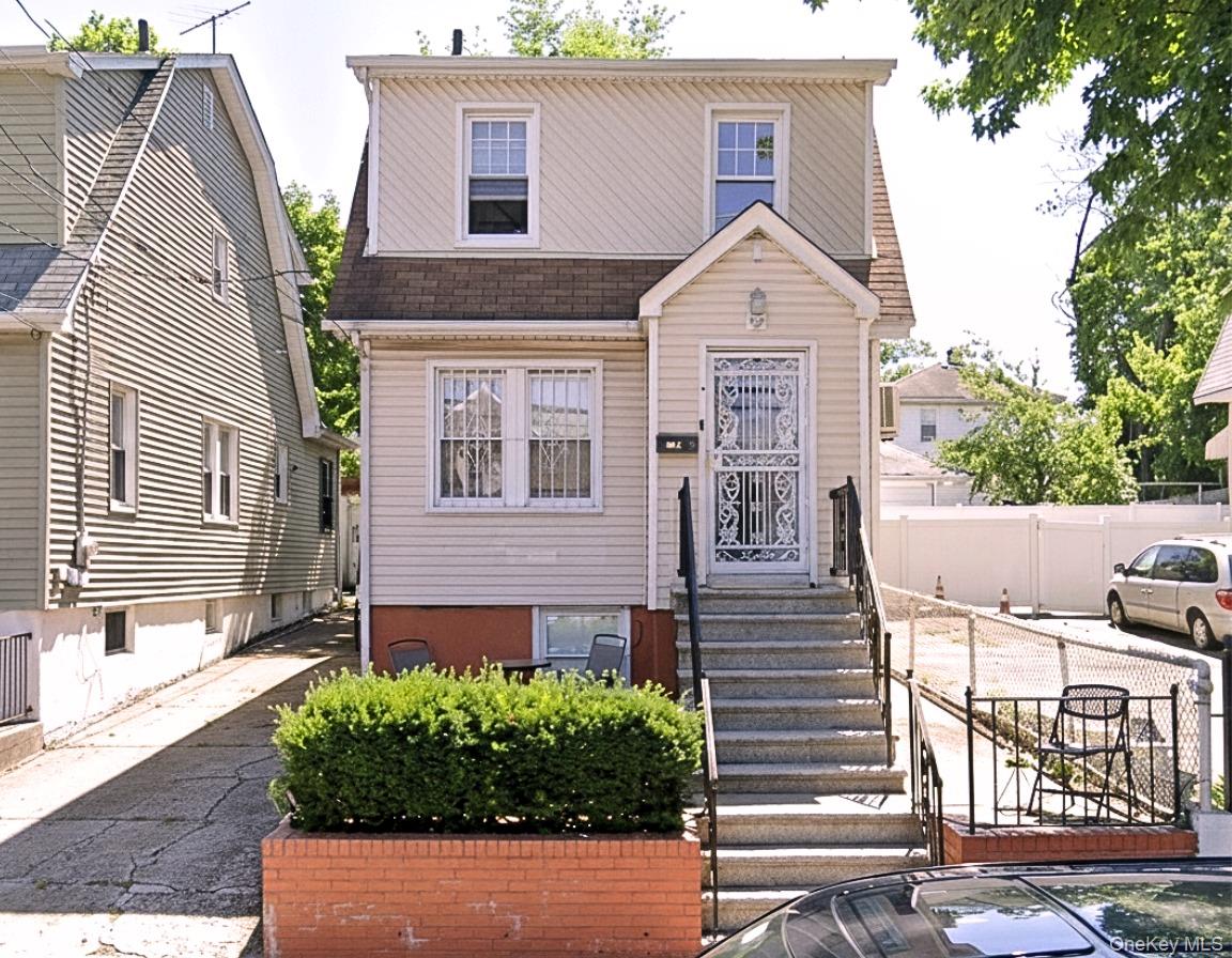 2716 Morgan Ave, Bronx, NY 10469, USA property photo
