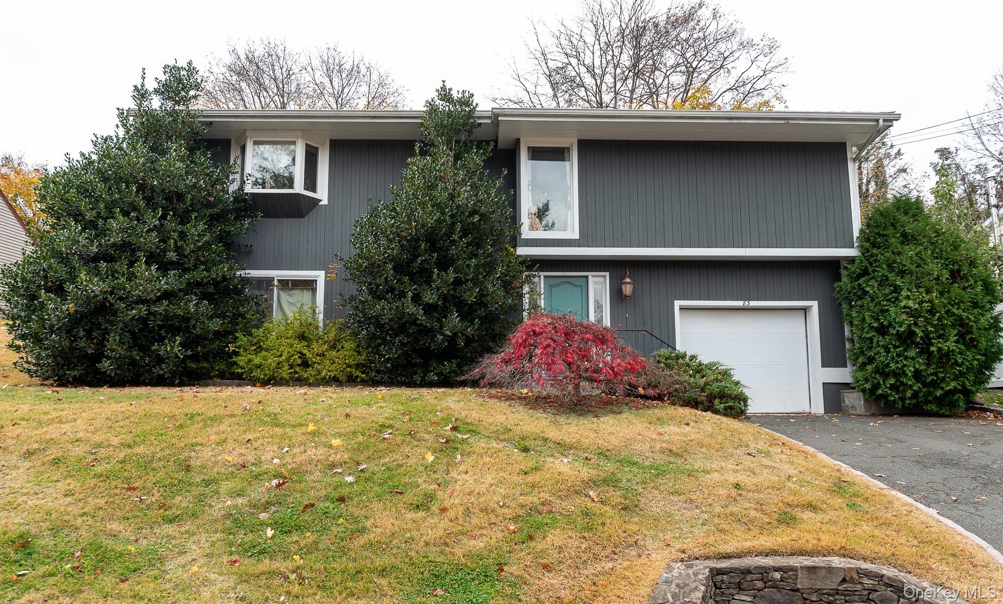 83 Edgepark Rd, White Plains, NY 10603, USA property photo