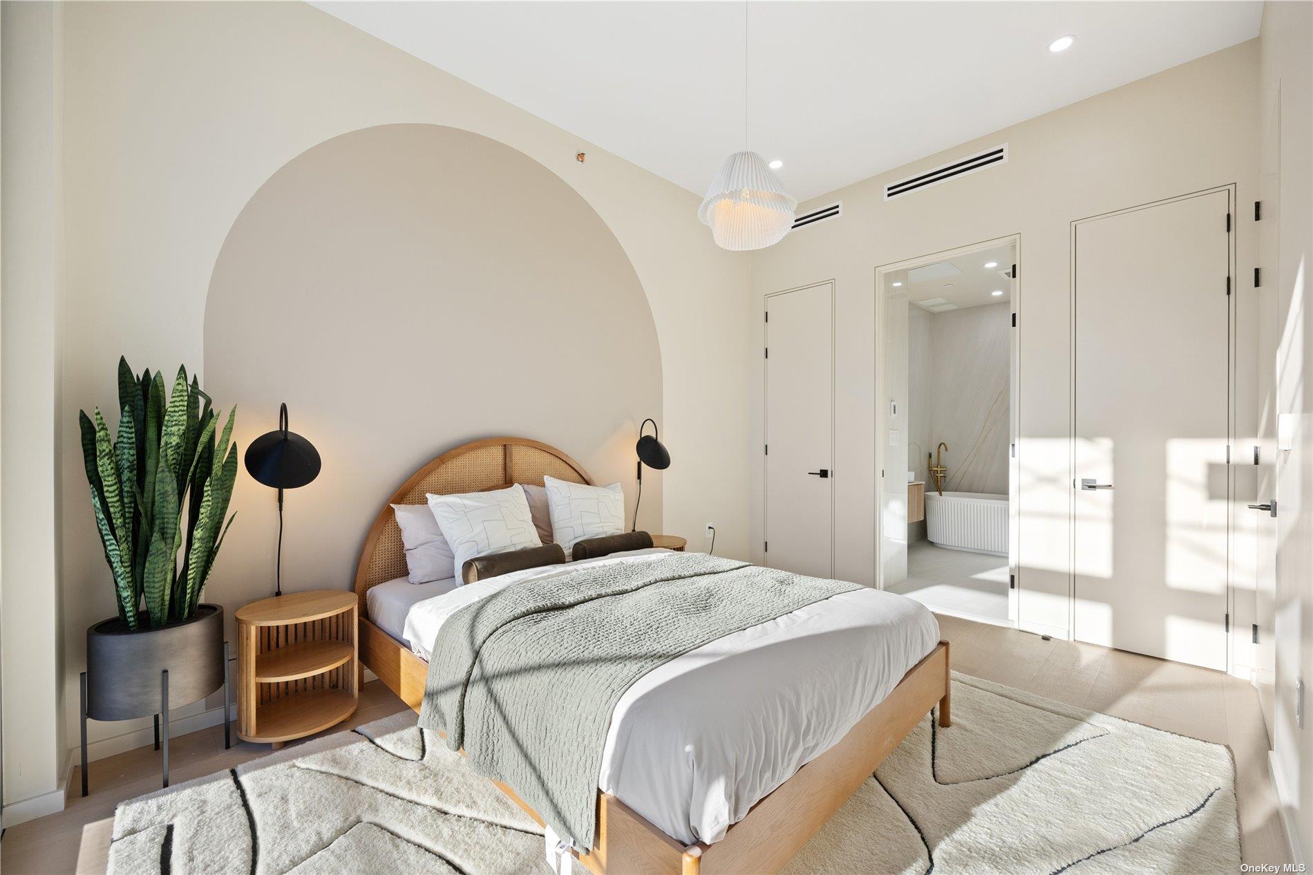 31-16 21st St #2j, Long Island City, NY 11106, USA property photo