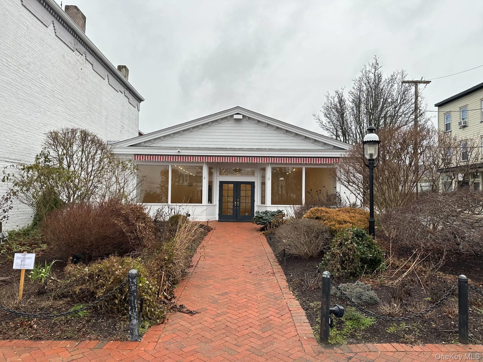 200 Main Street Greenport, NY 11944 property photo