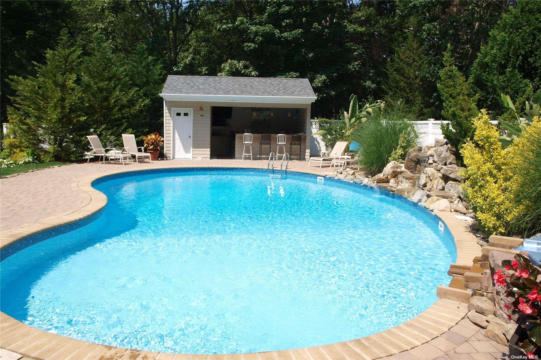 355 Windjammer Dr, Southold, NY 11971, USA property photo