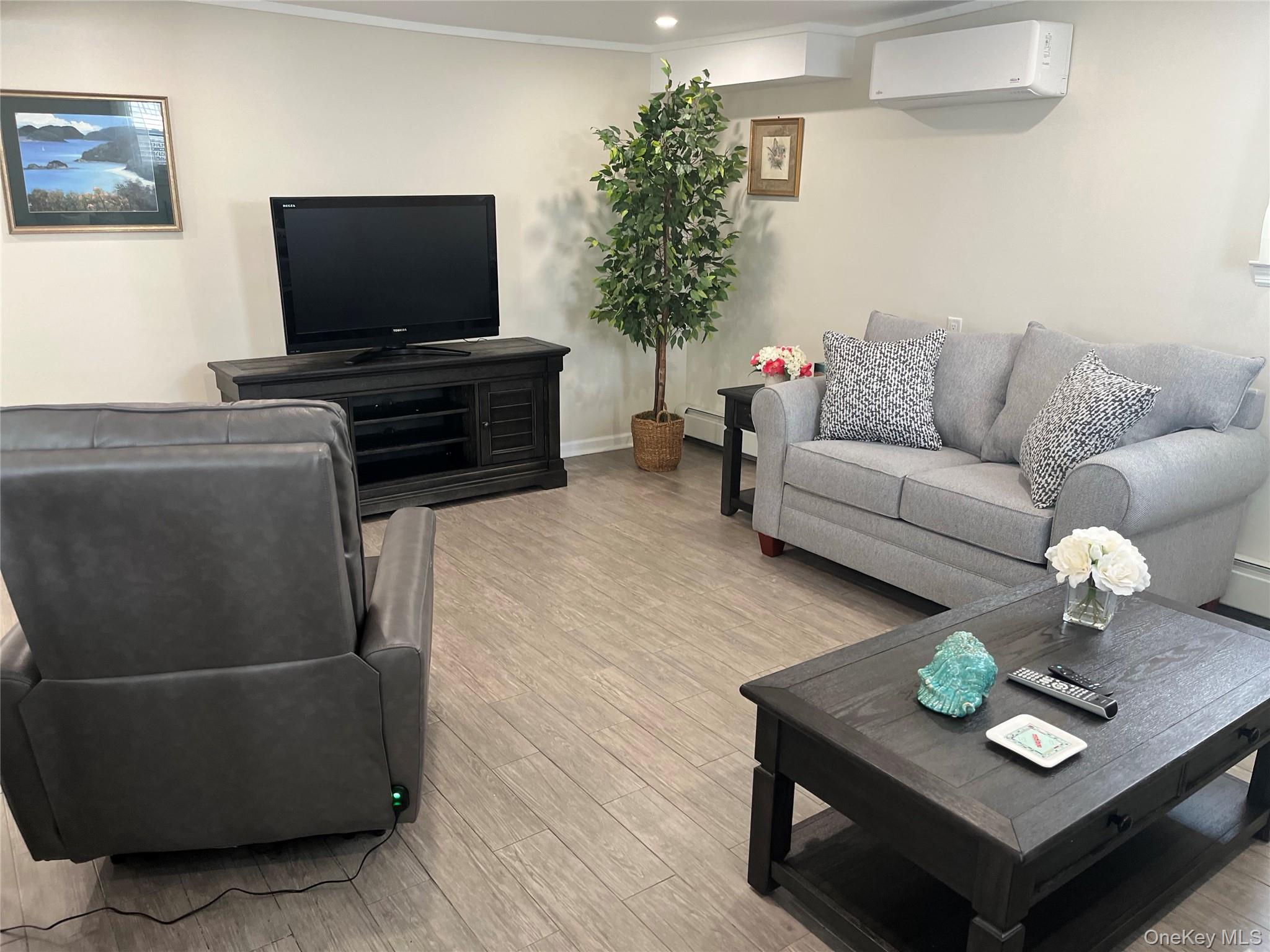 321 W Walnut St, Long Beach, NY 11561, USA property photo