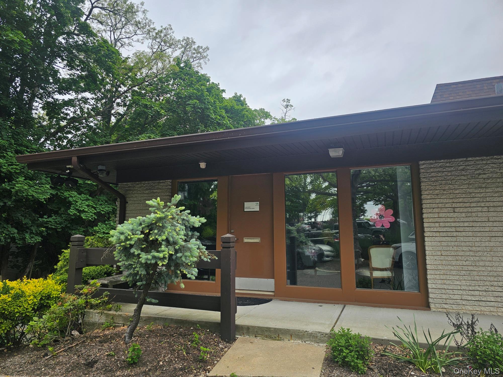 124 Main St #1a, Huntington, NY 11743, USA property photo