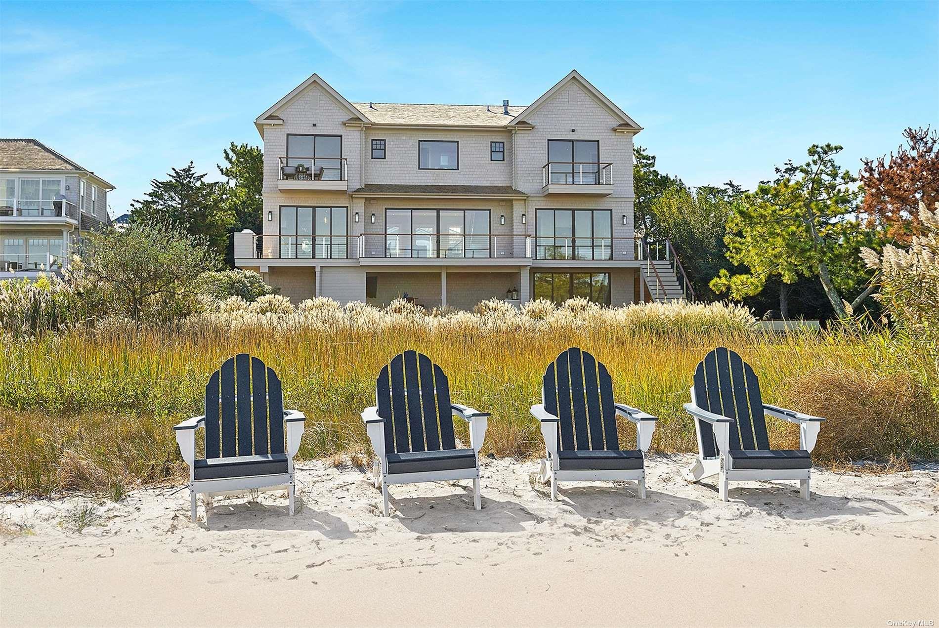 218 Dune Rd, Westhampton Beach, NY 11978, USA property photo
