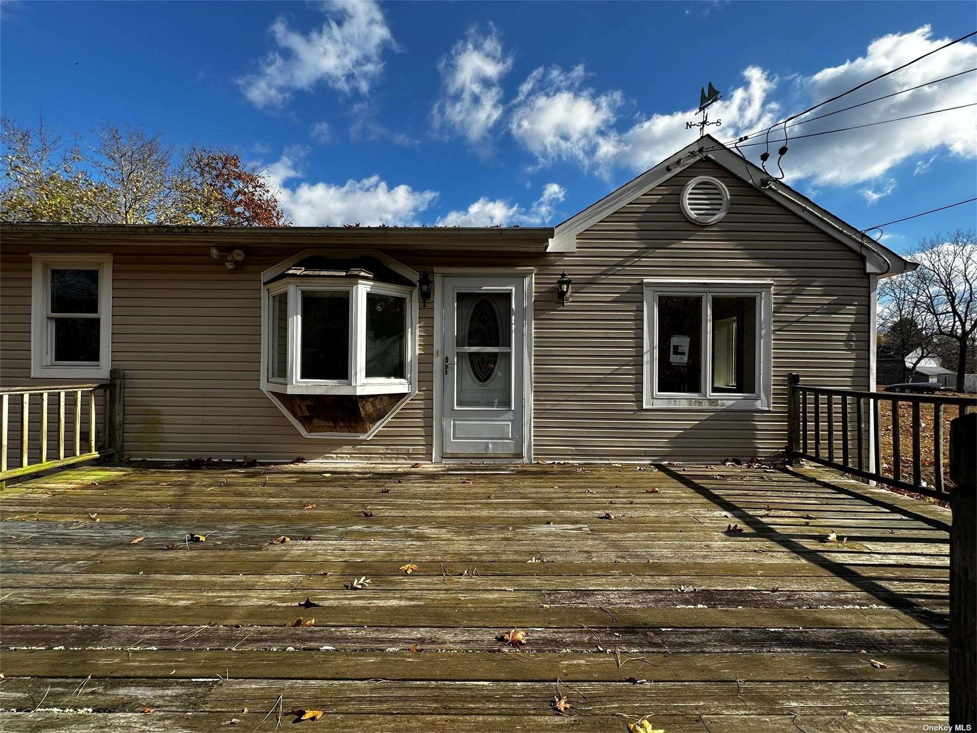 Calverton, NY 11933, USA property photo