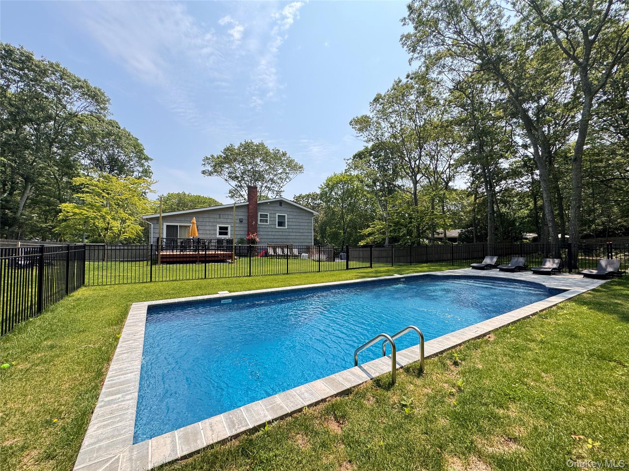 3 Debbie Trail, Hampton Bays, NY 11946, USA property photo