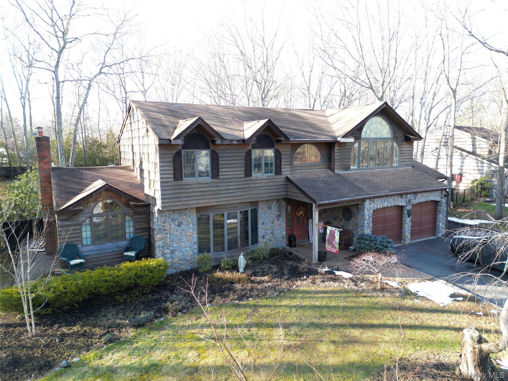 35 Hastings Dr, Ridge, NY 11961, USA property photo
