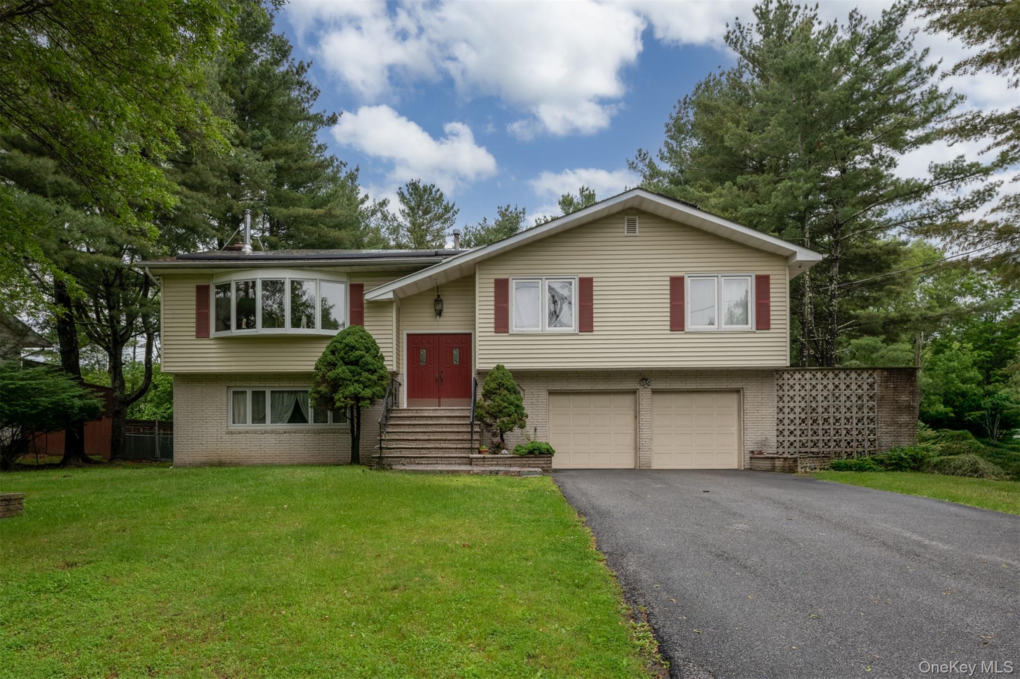 3 Parkview Dr, Middletown, NY 10940, USA property photo