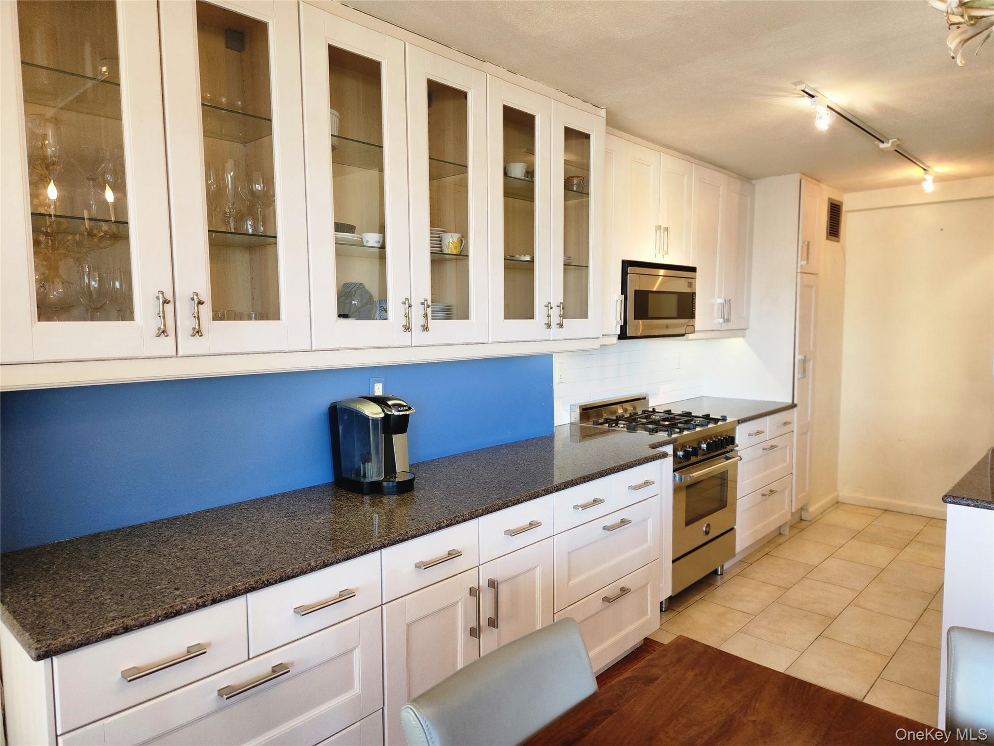 18-15 215th Street Unit 6 M Bayside, NY 11360 property photo