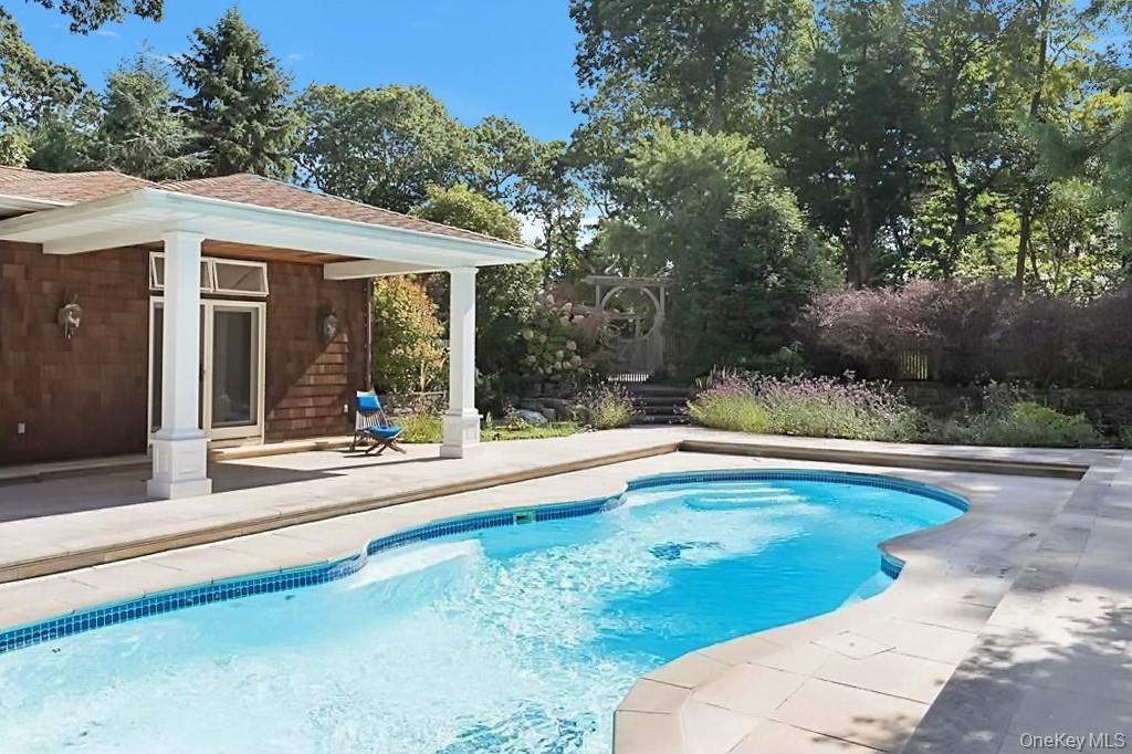 250 Pine Tree Ct, Cutchogue, NY 11935, USA property photo