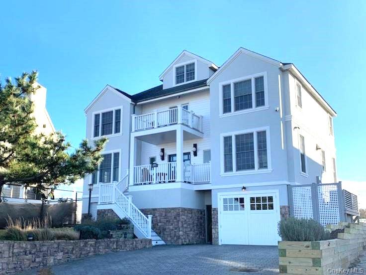 949B Dune Rd, Westhampton Beach, NY 11978, USA property photo