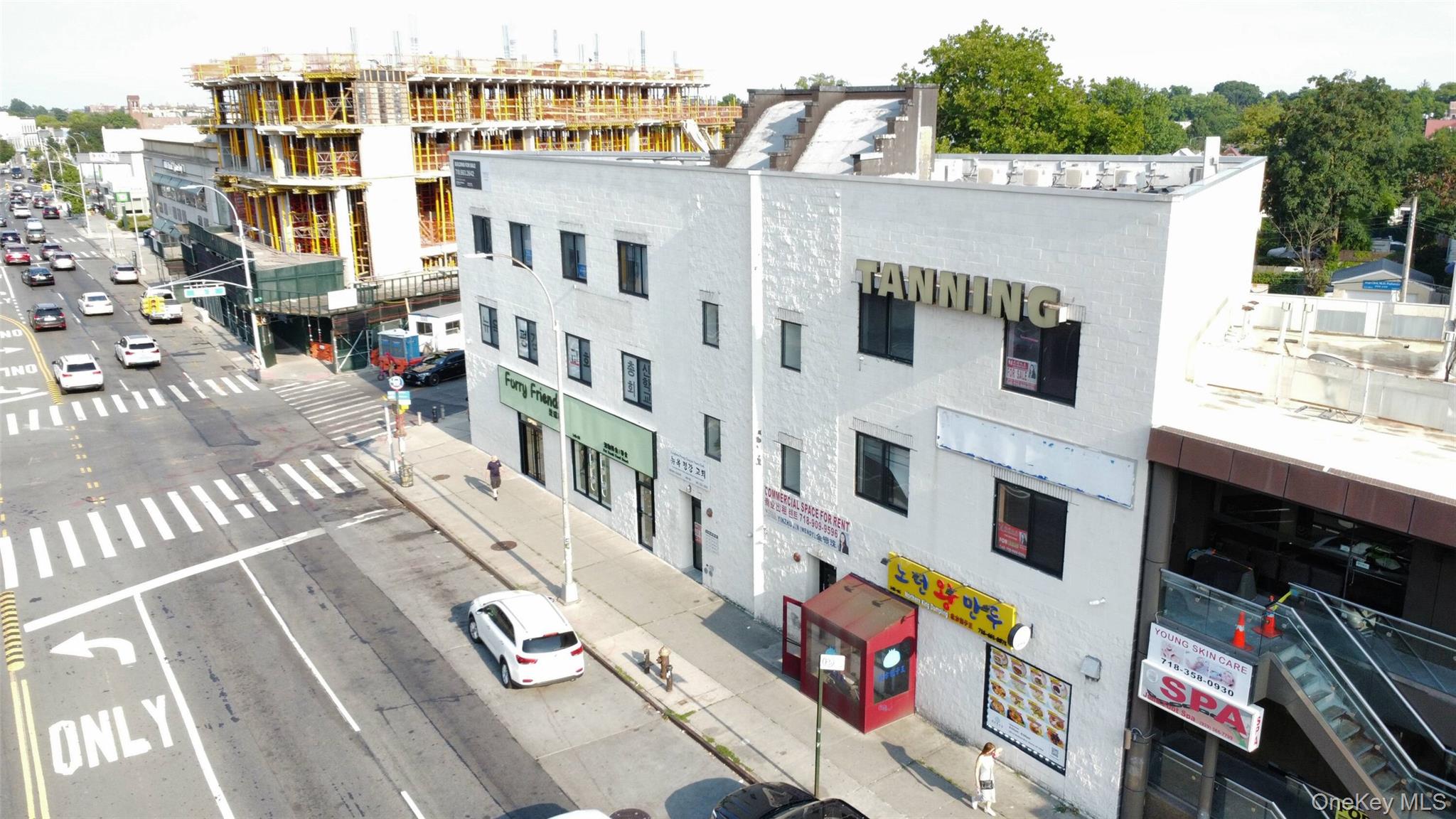 149-44/50 Northern Blvd Boulevard Flushing, NY 11354 property photo