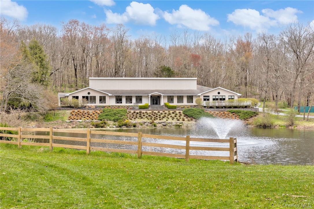 200 Cardinal Rd, Hyde Park, NY 12538, USA property photo