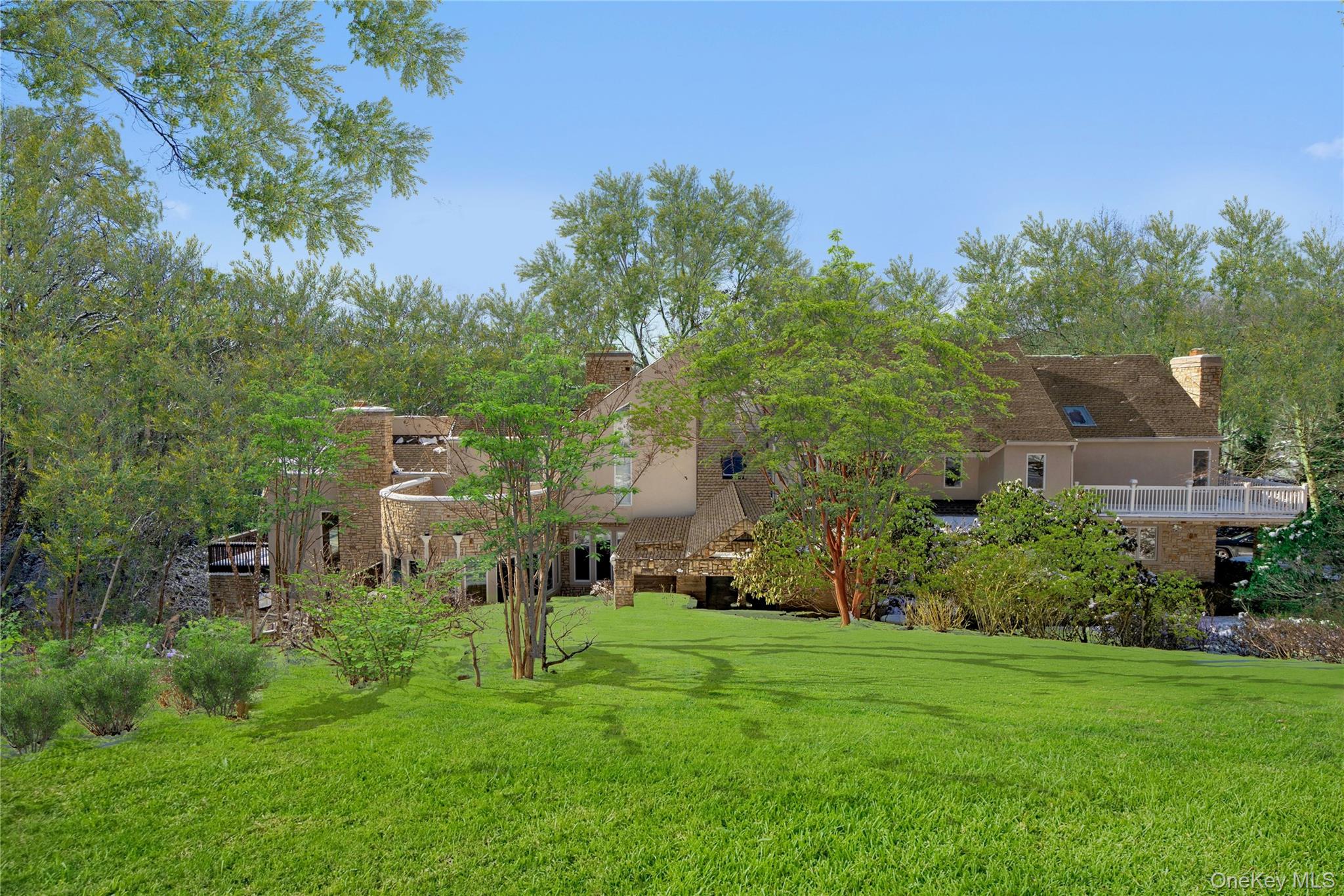 301 Oakley Ct, Mill Neck, NY 11765, USA property photo