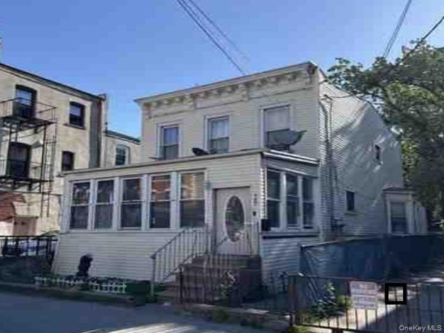 145 Chestnut St, Brooklyn, NY 11208, USA property photo