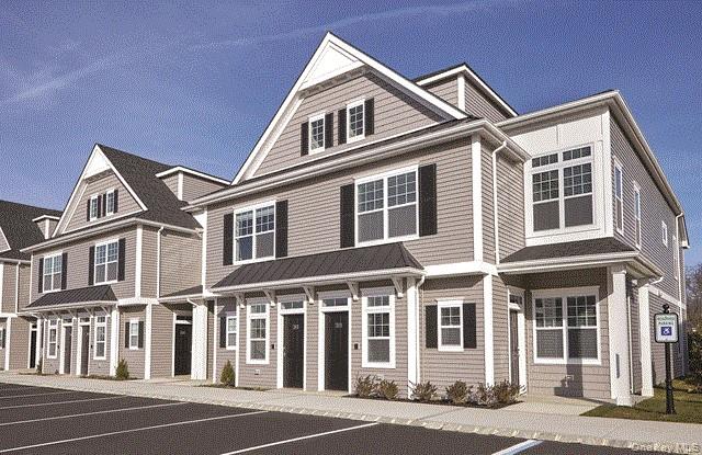 300 Sutton Court Unit 161 Mount Sinai, NY 11766 property photo
