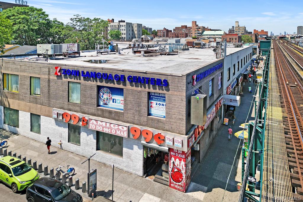 78-14 Roosevelt Ave, Jackson Heights, NY 11372, USA property photo