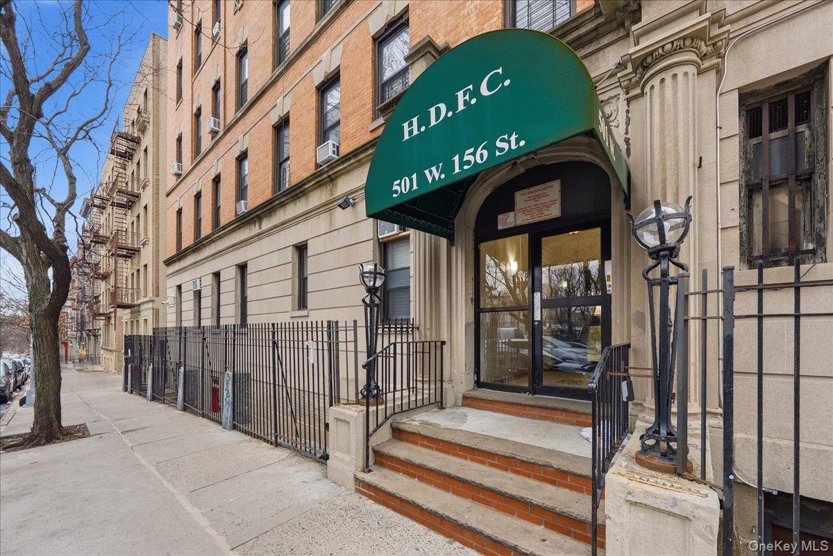 501 W 156th St, New York, NY 10032, USA property photo