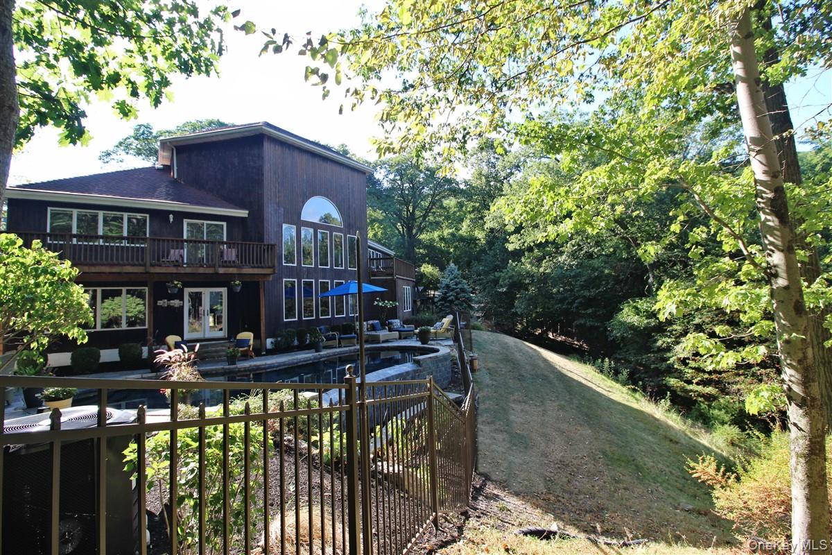 36 Ridgetop Dr, Tomkins Cove, NY 10986, USA property photo