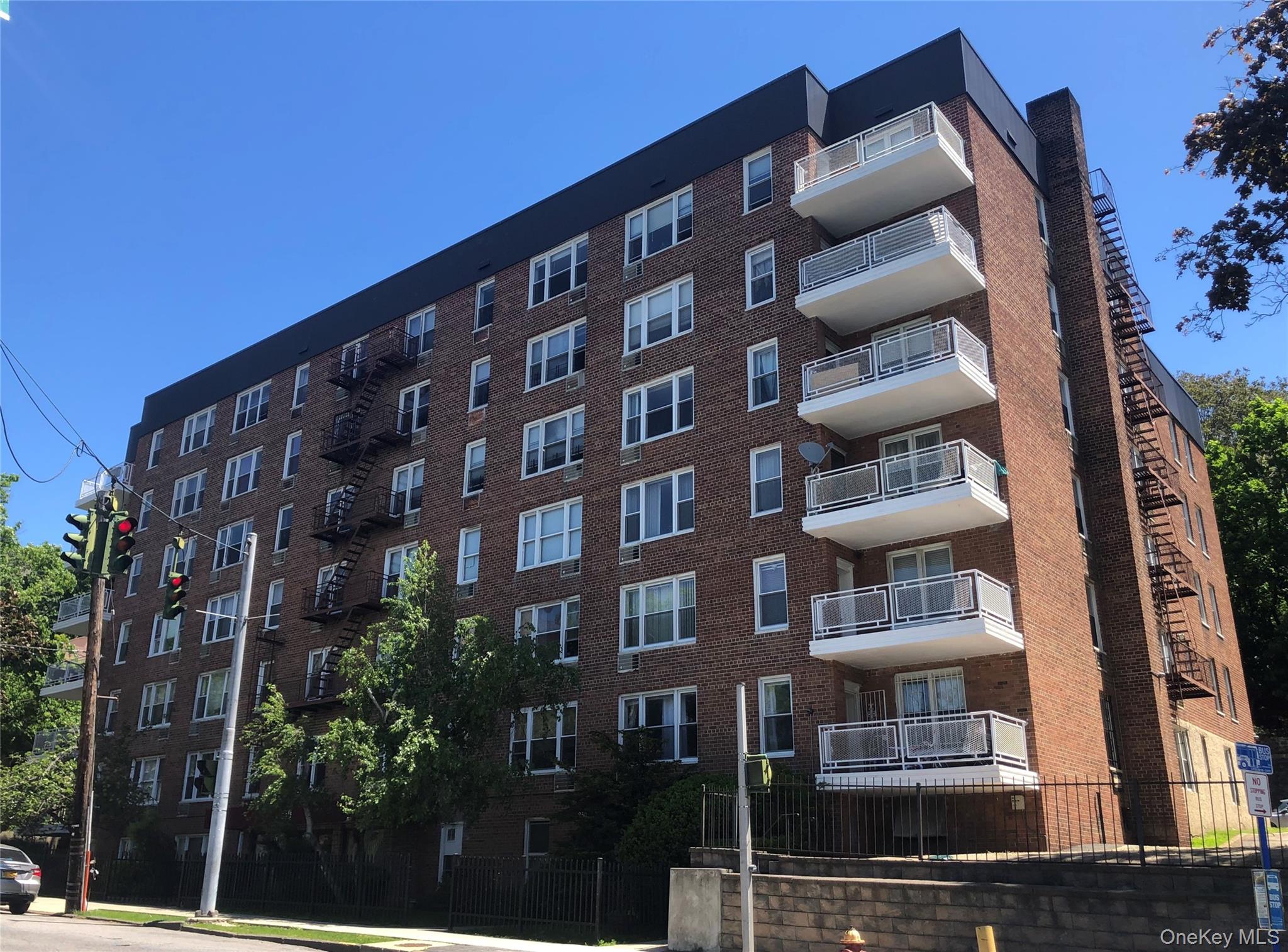 250 North Broadway Unit LB2 Yonkers, NY 10701 property photo