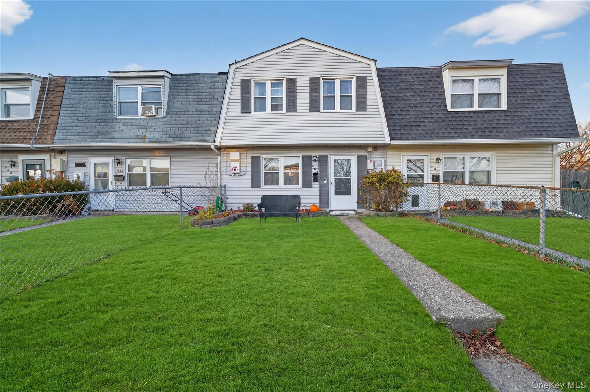 204 Country Club Dr, Maybrook, NY 12543, USA property photo