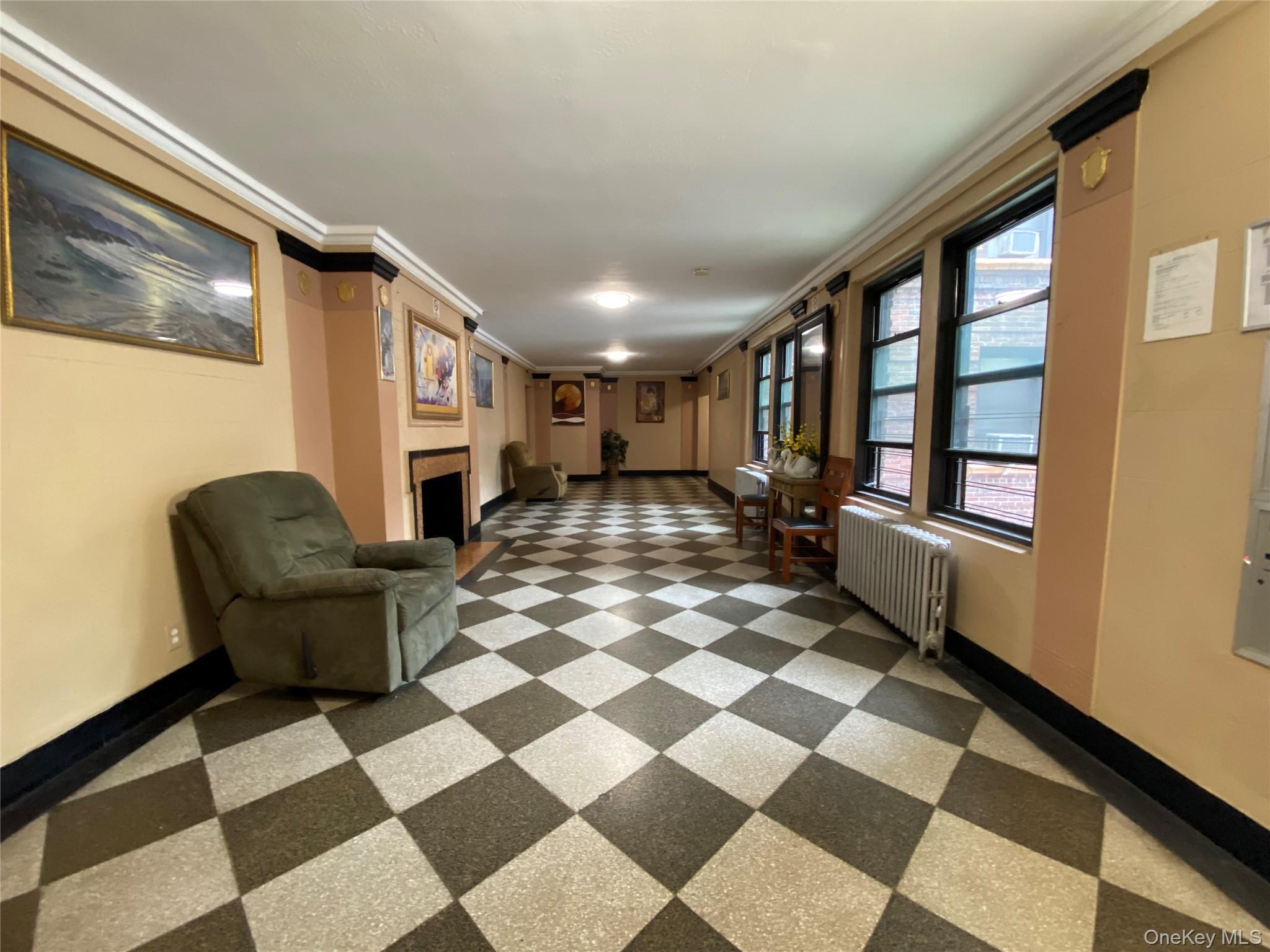 61-40 Saunders Street Unit D24 Rego Park, NY 11374 property photo