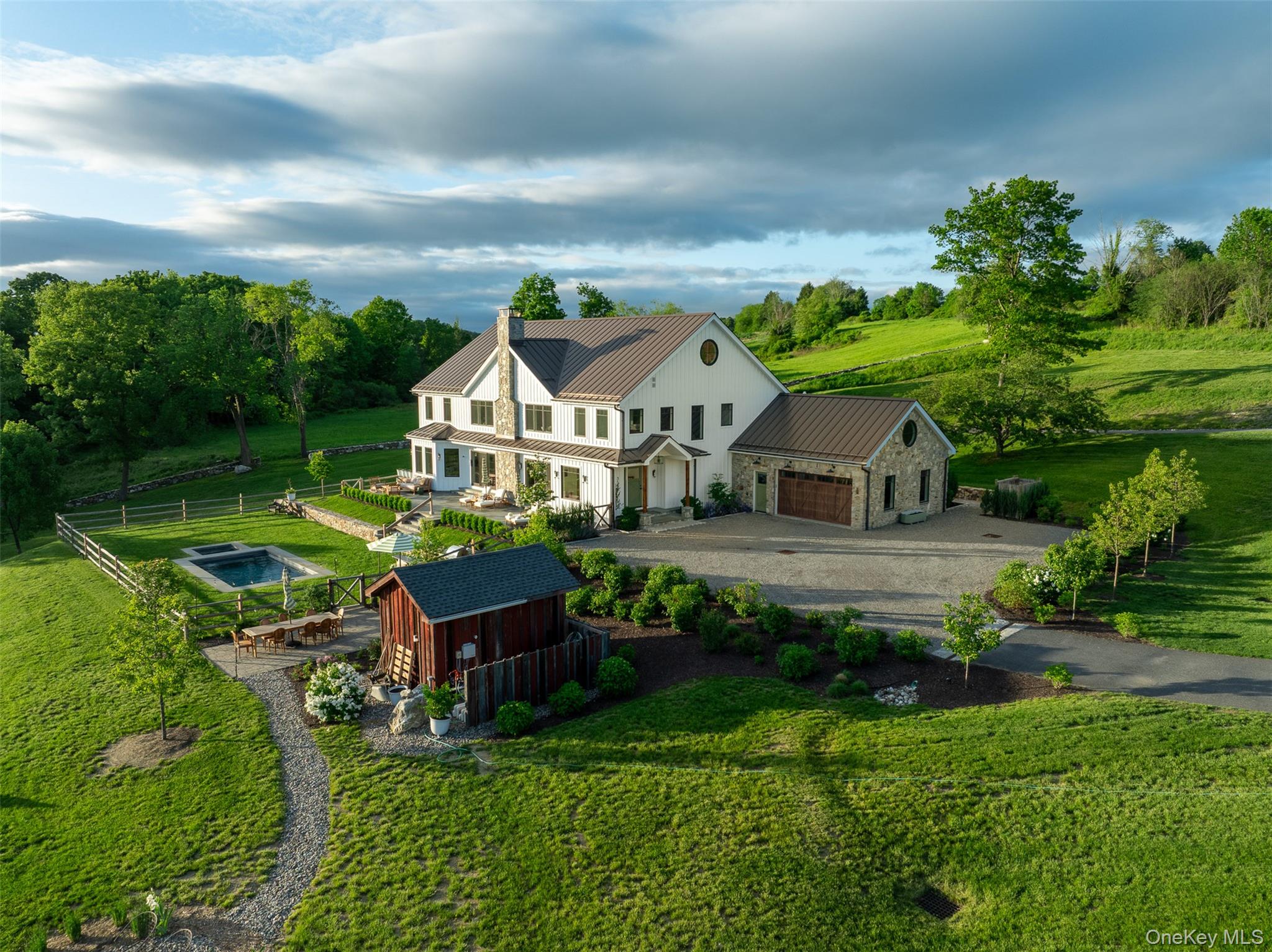 3585 NY-82, Millbrook, NY 12545, USA property photo