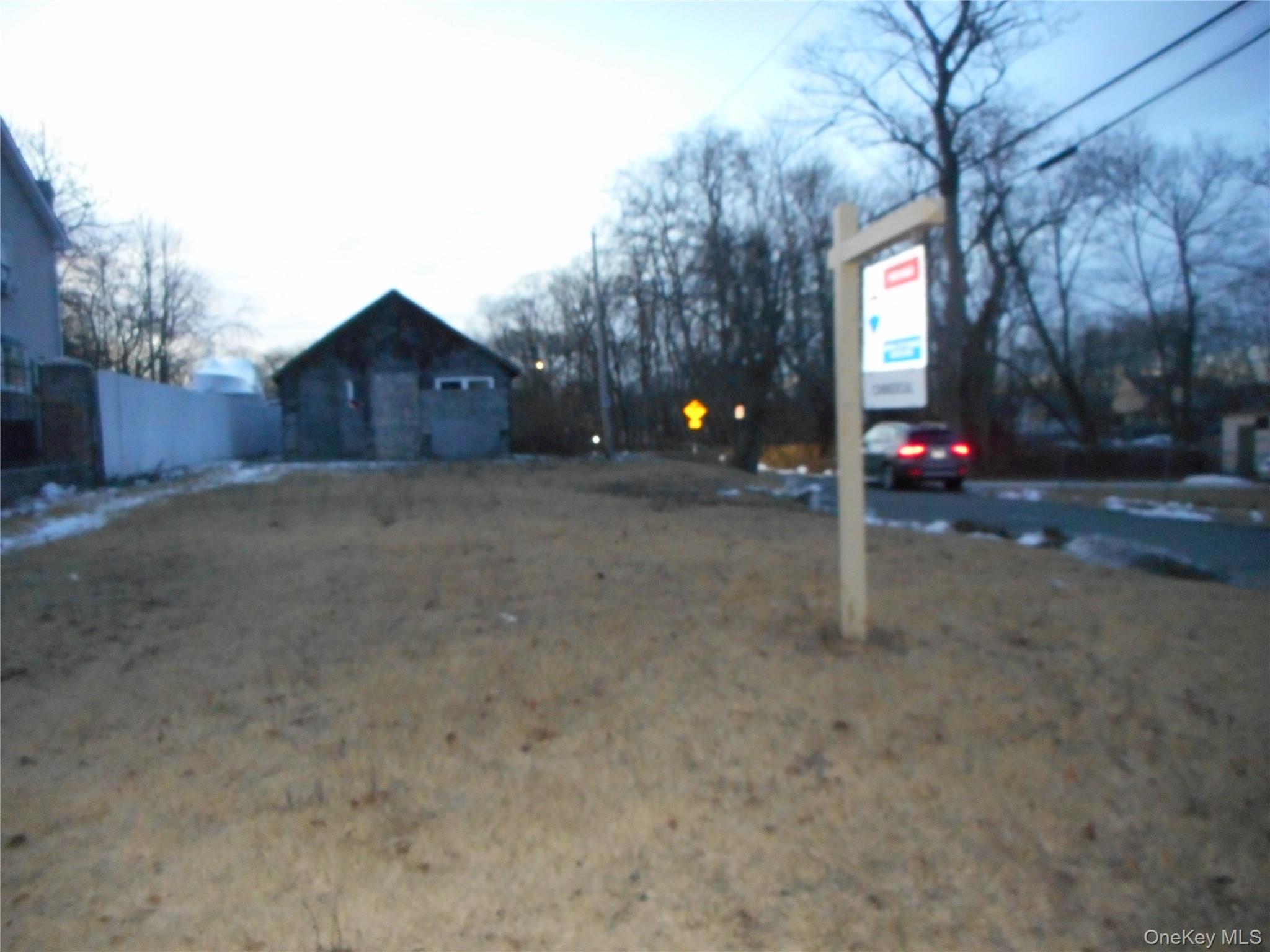 242 Albany Ave, Amityville, NY 11701, USA property photo