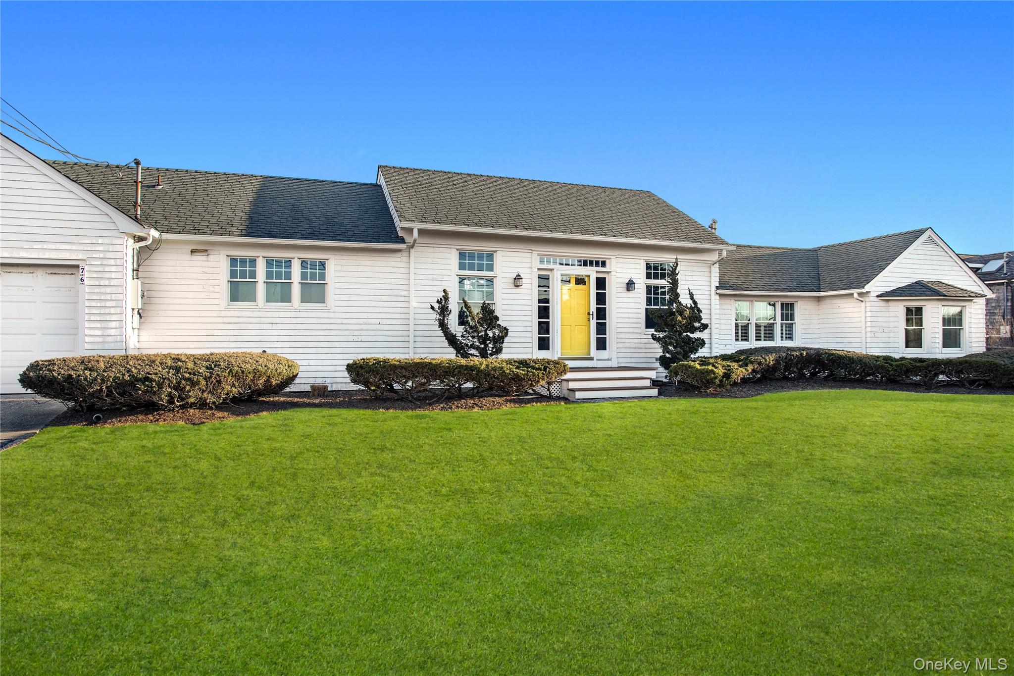 76 Dune Rd, Westhampton Beach, NY 11978, USA property photo