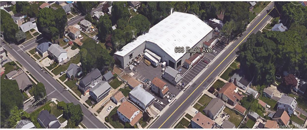 633 Eagle Ave, West Hempstead, NY 11552, USA property photo