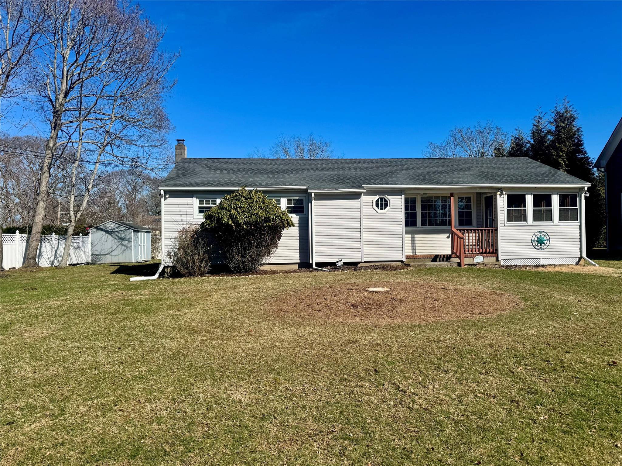 220 Fiddler Ln, Greenport, NY 11944, USA property photo