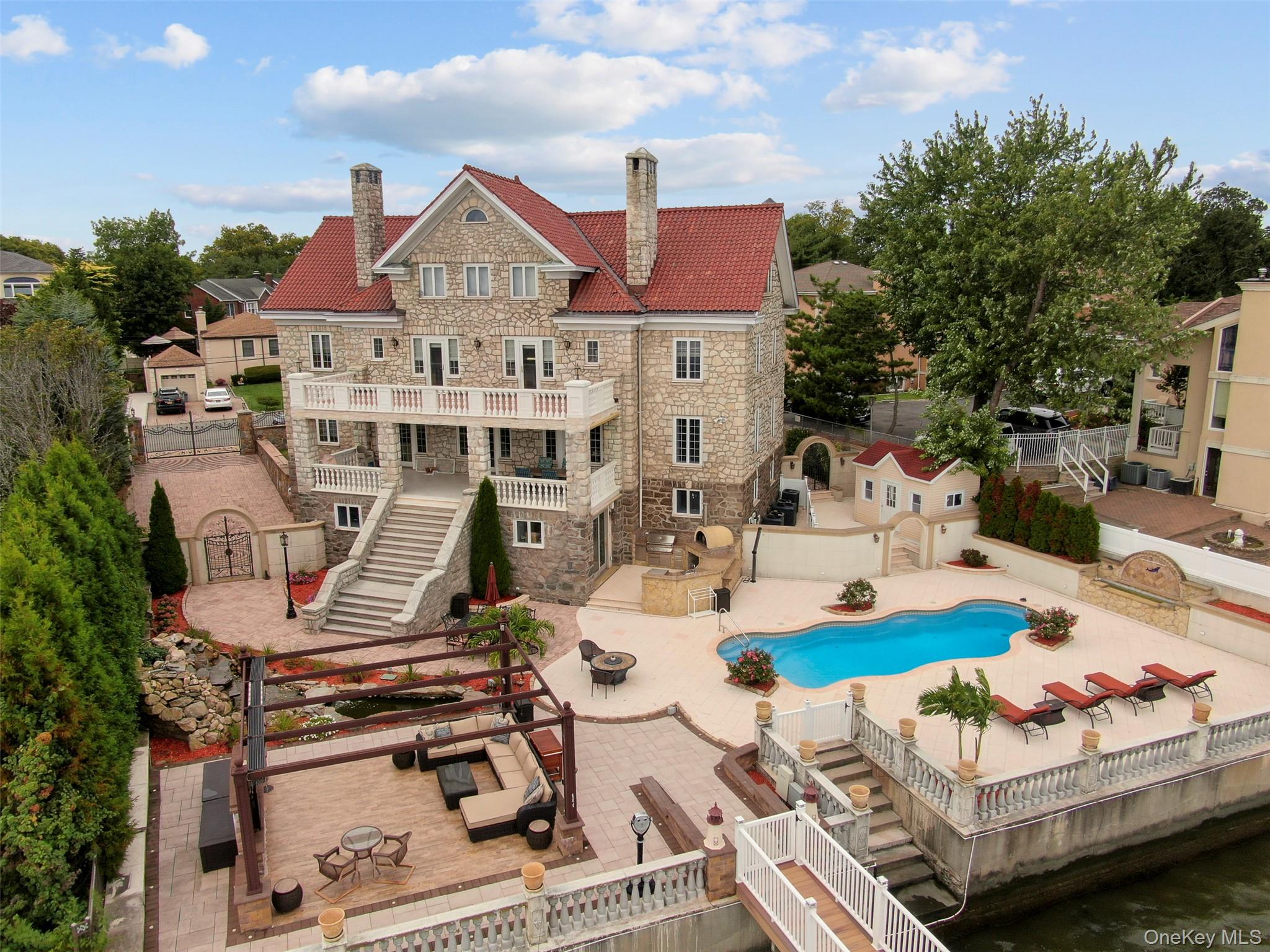 3407 Country Club Rd, Bronx, NY 10465, USA property photo