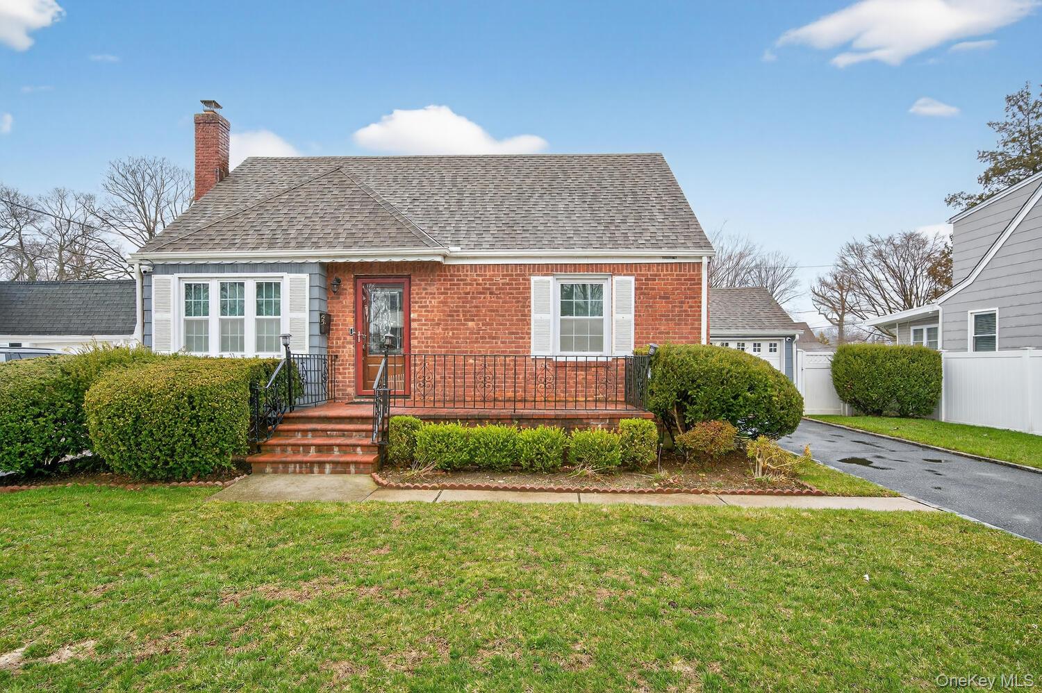 53 Dosoris Ln, Glen Cove, NY 11542, USA property photo
