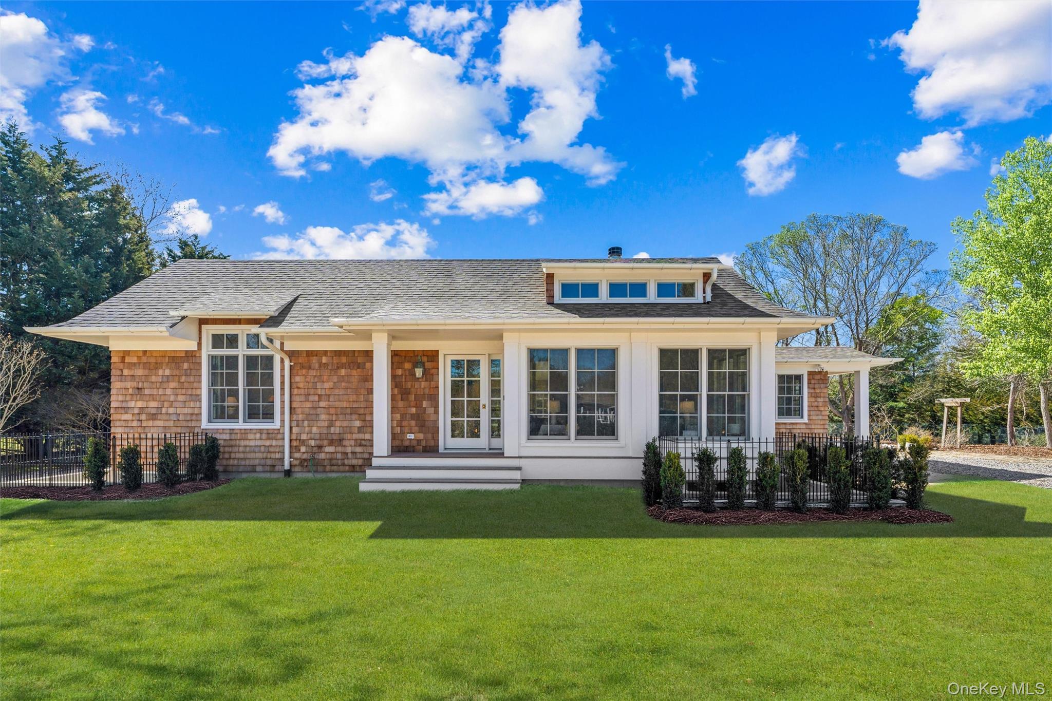 25 Lamb Ave, Quogue, NY 11959, USA property photo