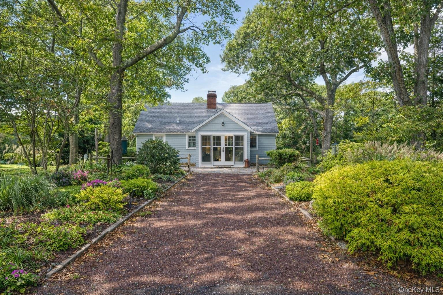 2070 Cedar Dr, Southold, NY 11971, USA property photo