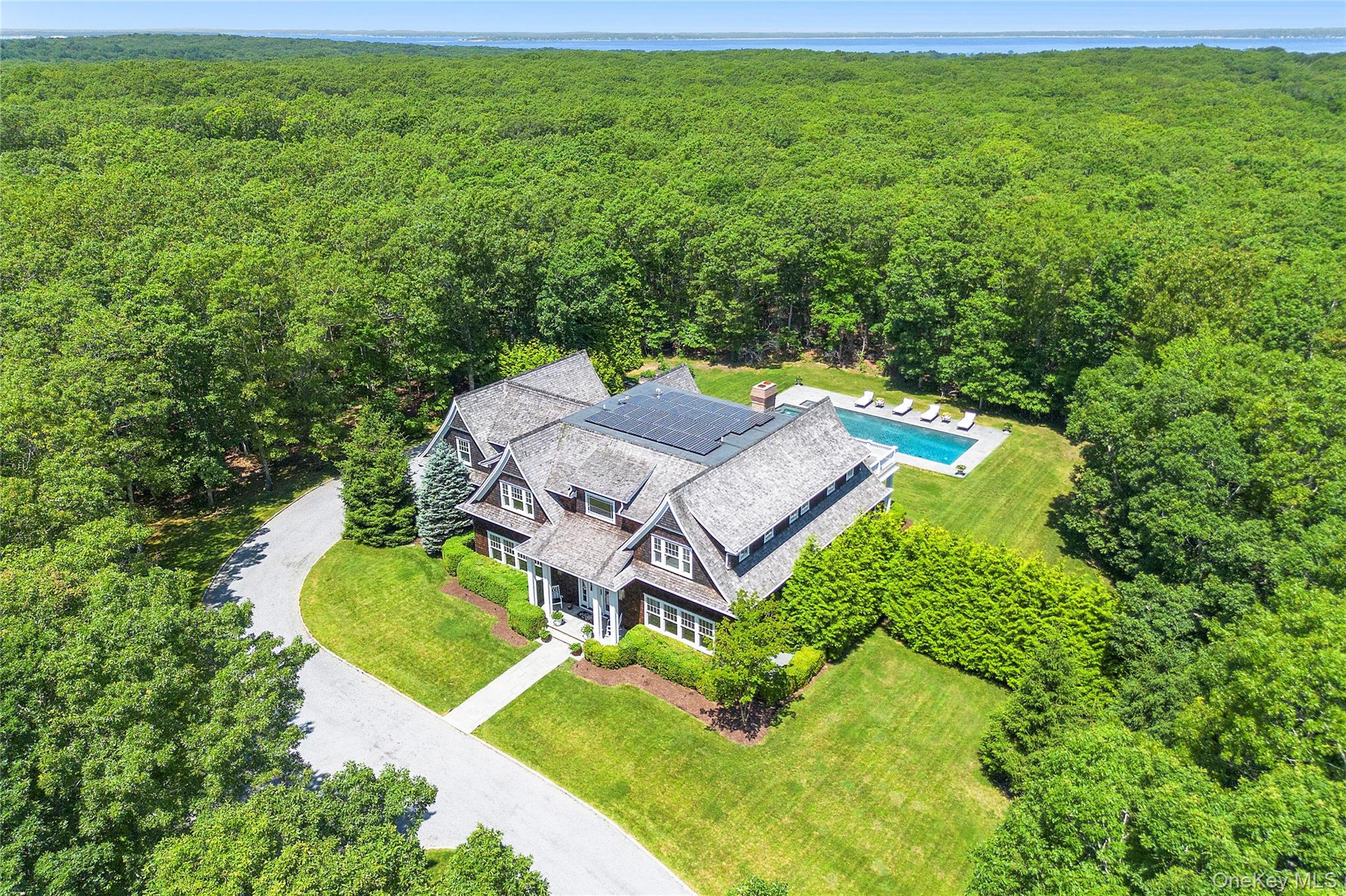 471 Middle Line Hwy, Sag Harbor, NY 11963, USA property photo