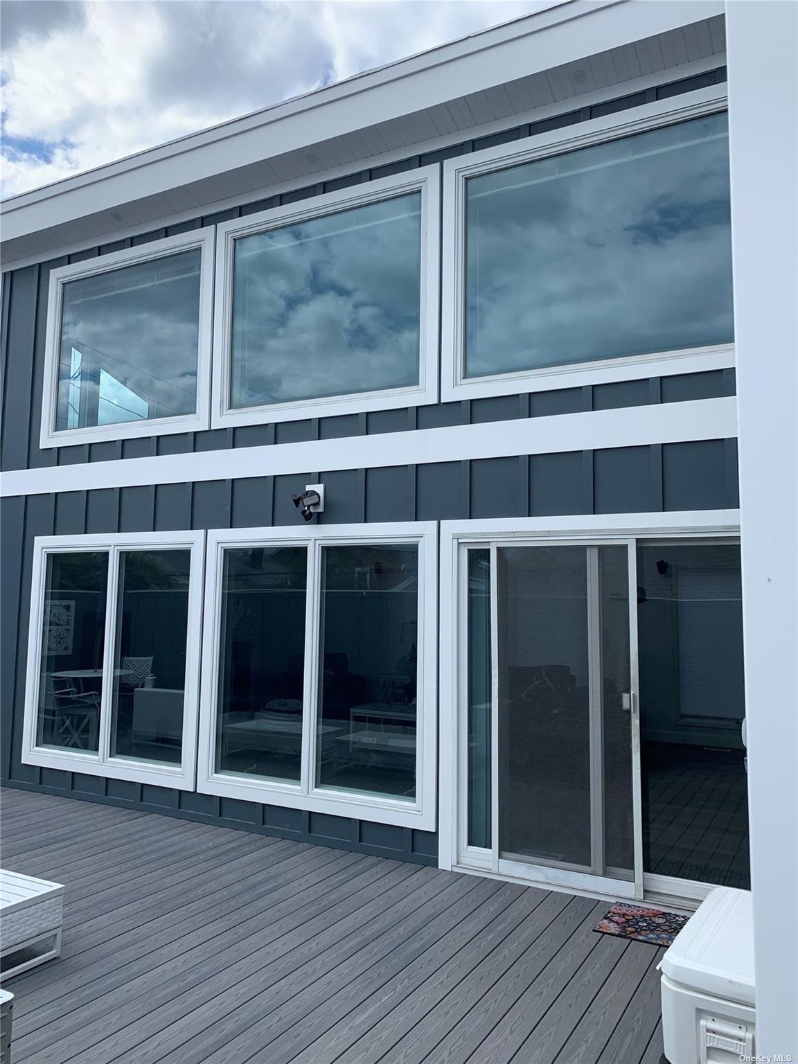 187 Cottage Walk, Ocean Beach, NY 11770, USA property photo