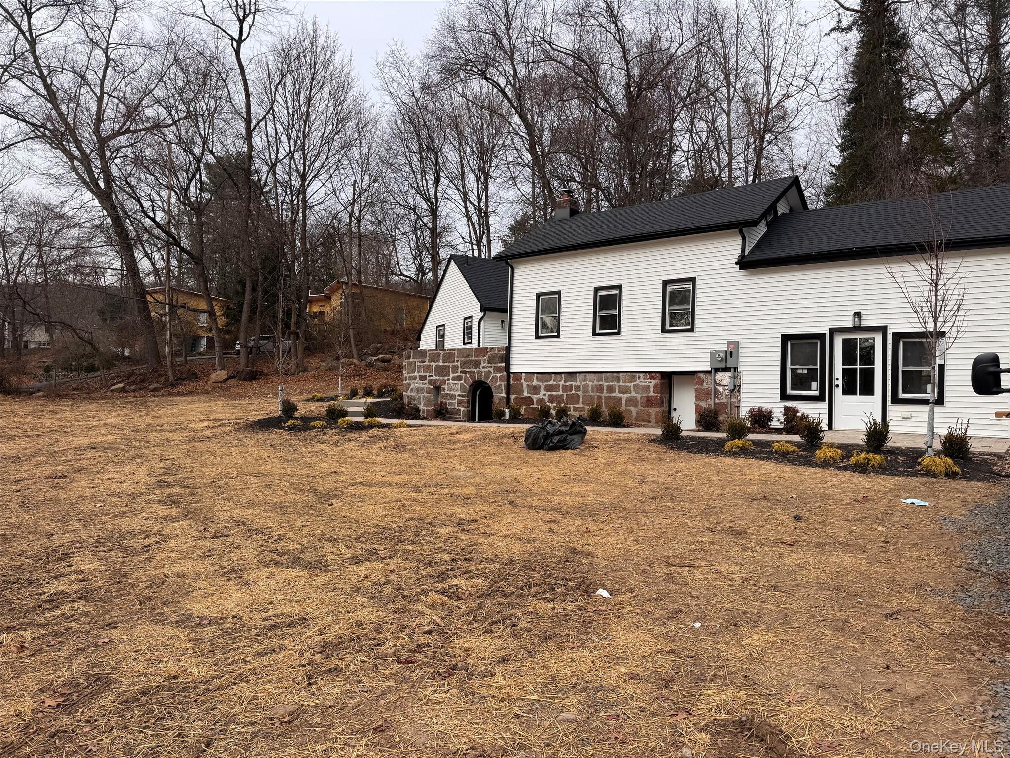 263 S Mountain Rd, New City, NY 10956, USA property photo