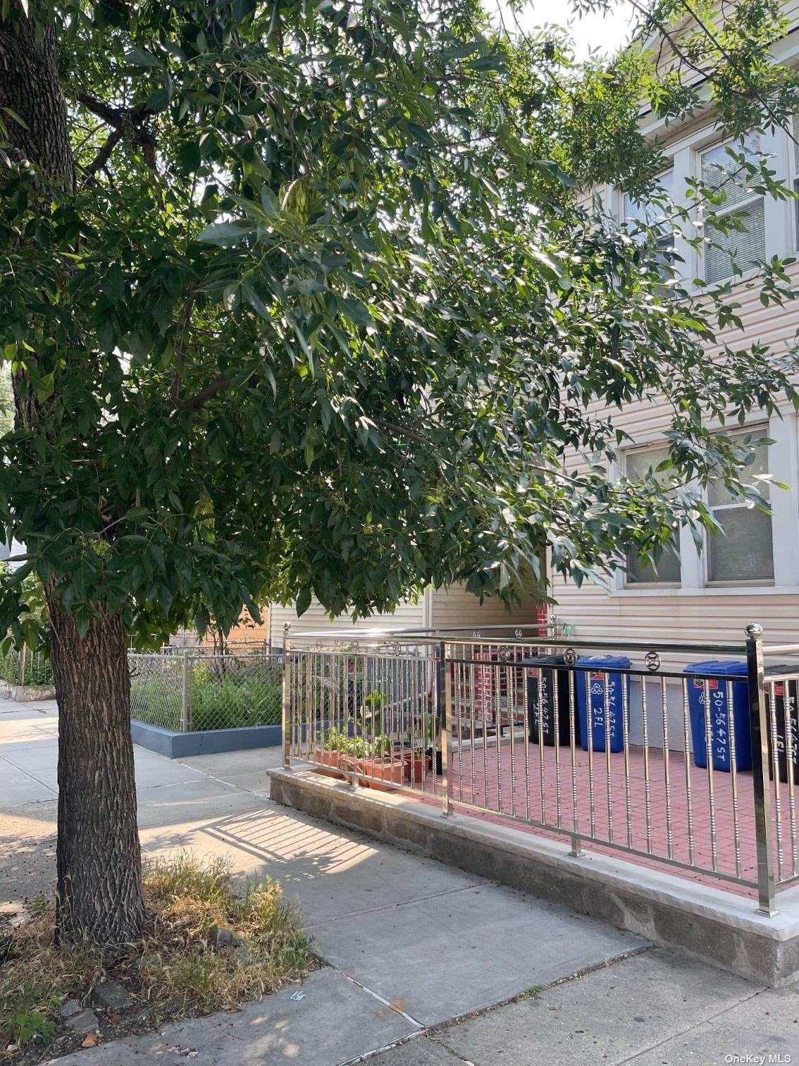 50-56 47th St, Flushing, NY 11377, USA property photo