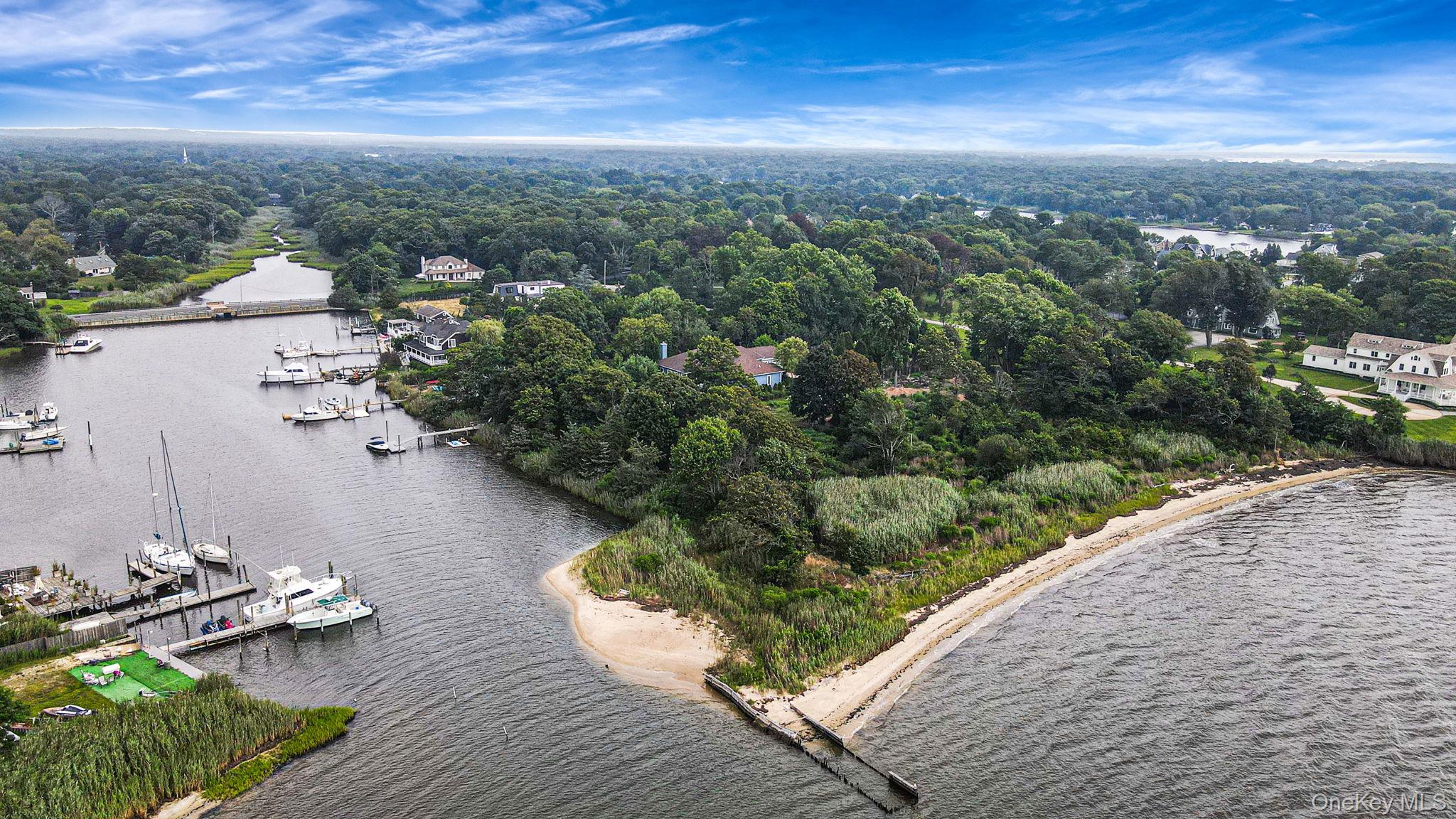 Private Rd, Center Moriches, NY 11934, USA property photo